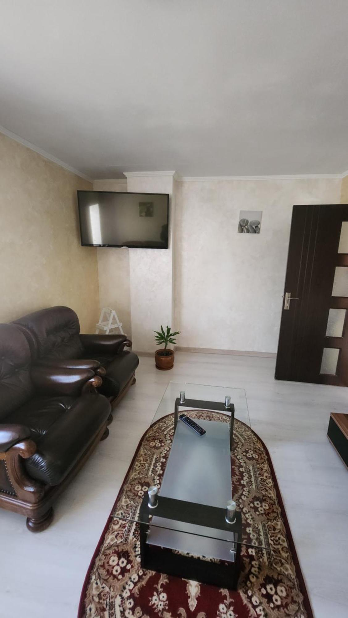 Guest House Târgu Jiu Екстериор снимка
